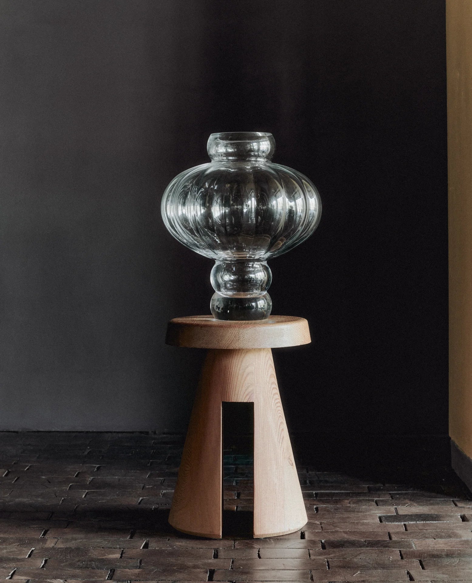Balloon Vase 08 30cm Clear