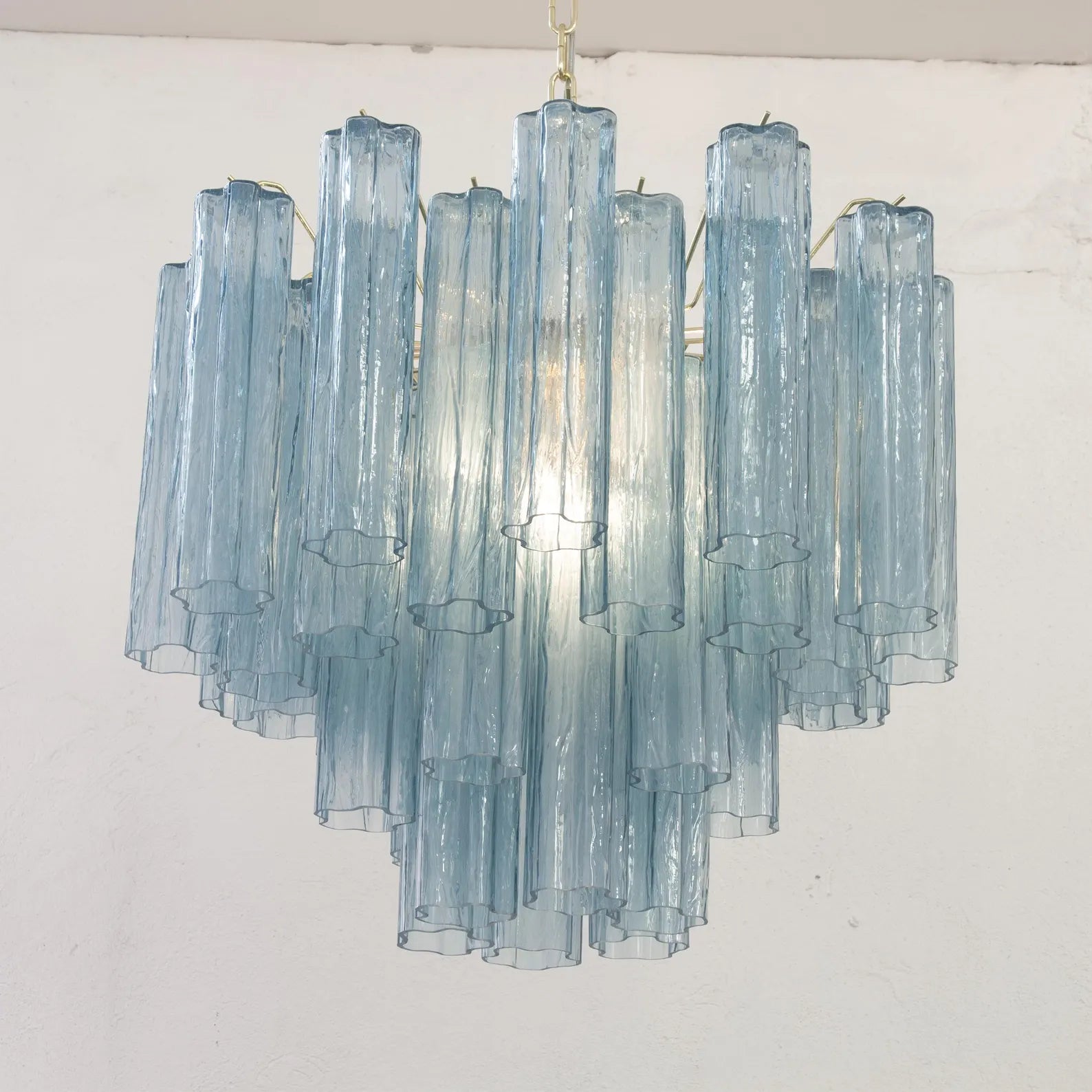 Murano Avior Tronchi Chandelier Ø58 – 36 Tubes