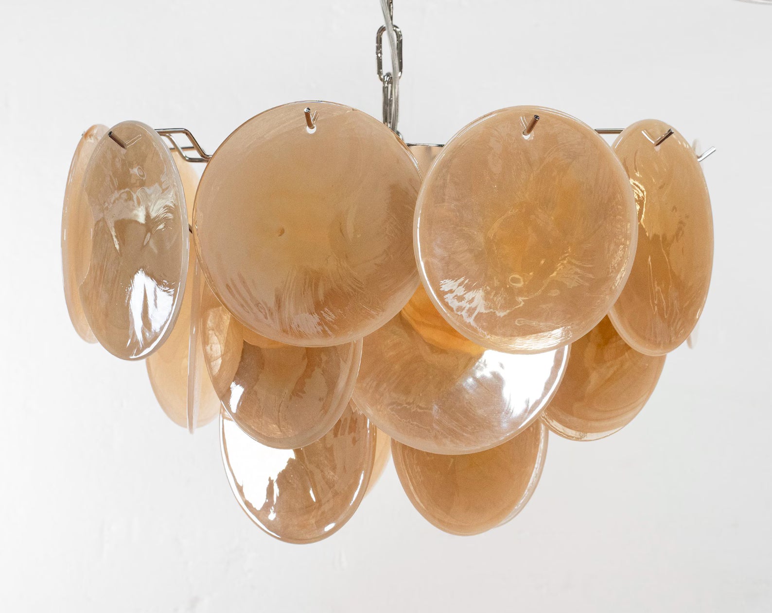Murano Discs Chandelier Ø45 – Alabaster Amber